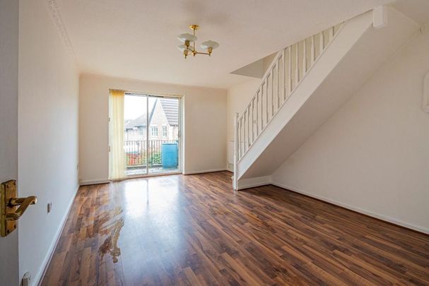 2 bedroom terraced house to rent - Photo 1