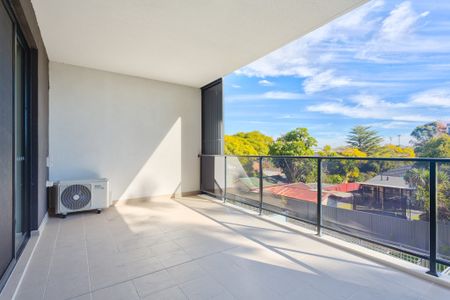 As New Massive large 1 Bedroom Apartment at Prime Location - Photo 5