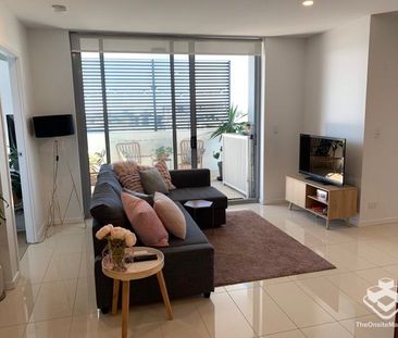 Brand New Carpet - Photo 6