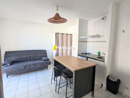 Location Appartement 1 pièce 21m² - Photo 3