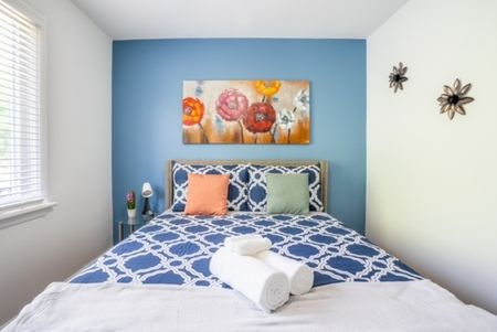 $3,649 / 4 br / 2 ba / 3400 sqft 11 McKay Rd - Photo 5