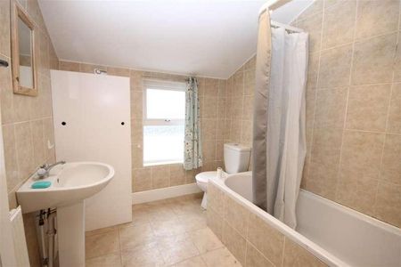 Worsley Road, Newport, PO30 - Photo 5