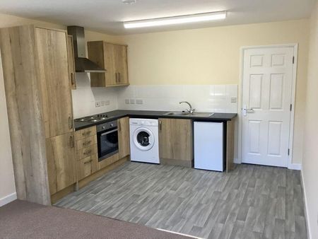 1 bedroom property to rent - Photo 4