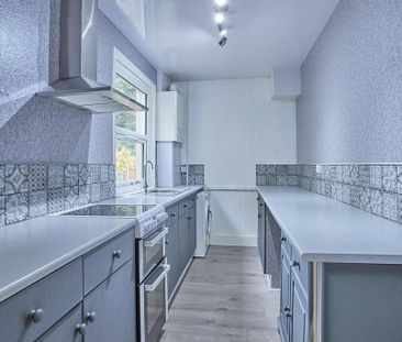 2 bedroom terraced house to rent - Photo 4