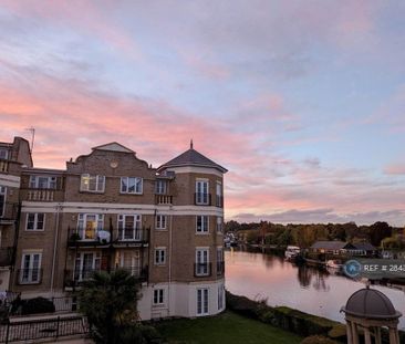 1 bedroom in a flat share to rent - Photo 5