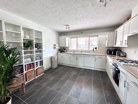 3 bedroom townhouse to rent - Photo 3