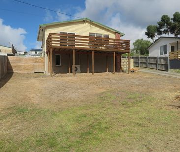 389 Cambridge Road Mornington TAS 7018 Australia - Photo 4