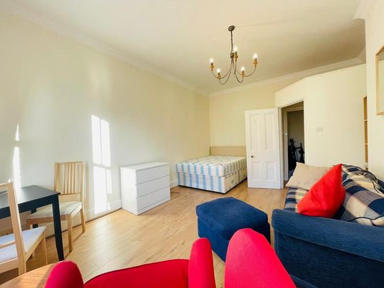 1 bedroom flat to rent - Photo 1