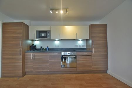 Jefferson House, Park Lodge Avenue, West Drayton, UB7 - Photo 4