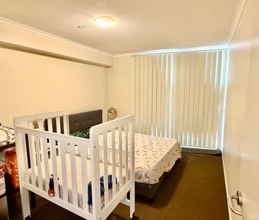 Inner-City Convenience in the Heart of South Brisbane - Photo 4