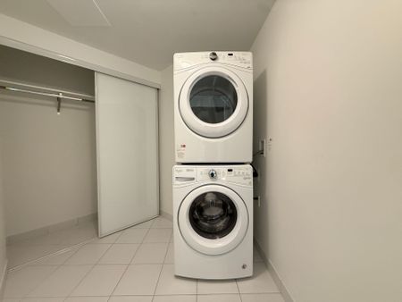 For Lease - 1 Edgewater Drive Unit# 614, Toronto, Ontario - Photo 2