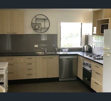 133 Sussex Street, Maryborough, Qld 4650 - Photo 4