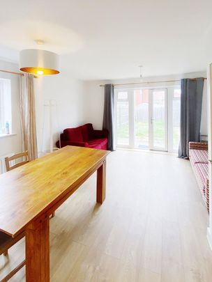 4 bedroom house to rent - Photo 1