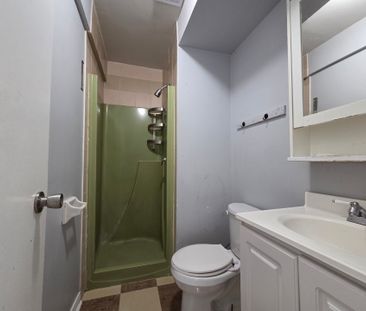 For Lease - 81 Craig Henry Drive Unit# B, South of Baseline to Knox... - Photo 4