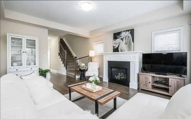 For Lease - 194 Eaglecrest Street Unit# Main Floor, Kitchener, Ontario - Photo 1