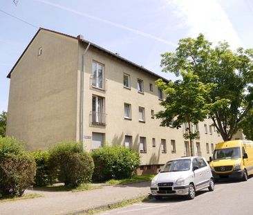 ﻿Schöne 2-Zimmer-Wohnung mit Tageslichtbad und Balkon im Limes-Quar... - Photo 1