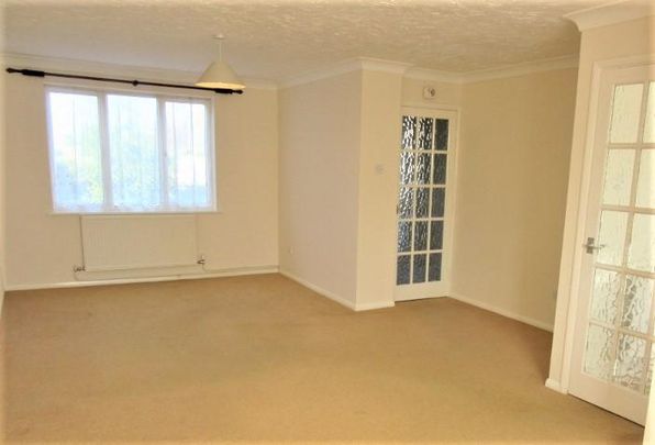 3 bedroom detached house to rent - Photo 1