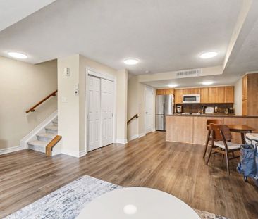 For Lease - 256 Titanium Private Unit# B, Orleans - Convent Glen an... - Photo 6