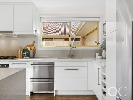 Open the Door to Beachside Brilliance - Photo 5