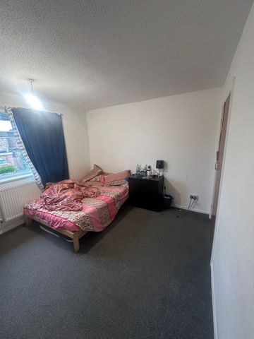 2 bed maisonette to rent in Hamlet Drive - Photo 4