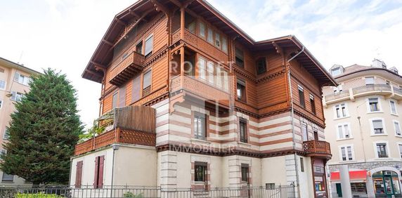 Appartement de 3 pièces au 1er étage dans un immeuble au cachet historique "Le Chalet Suisse" - Foto 2