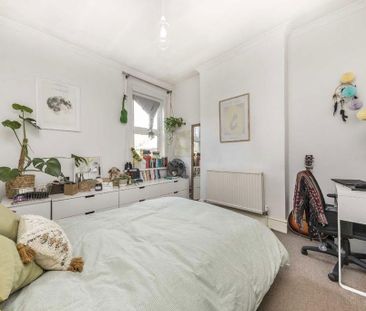 4 bedroom terraced house to rent - Photo 6