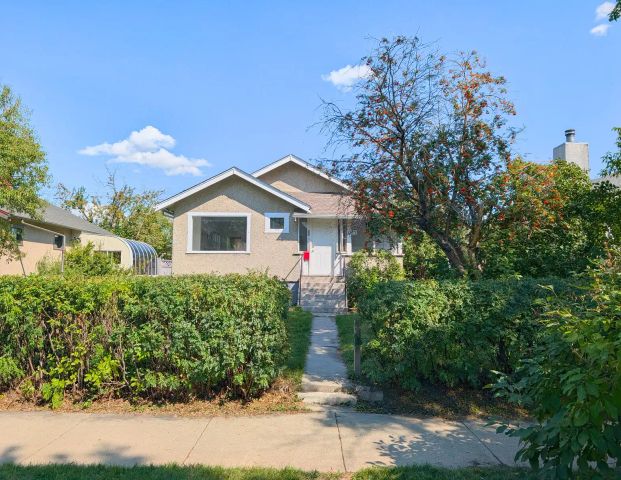 RENTED | Whole House in Ramsay | Walk to Inglewood, the River & Downtown — 2 Bedrooms House - Photo 1