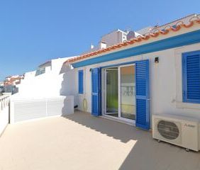 House 2 bedrooms Renovated in the center Ericeira Mafra for rent - ... - Photo 2