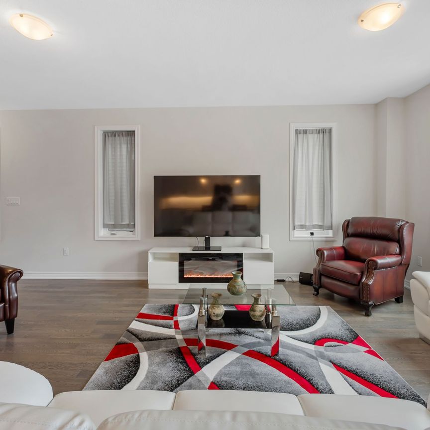 For Lease - 107 Starfire Crescent, Hamilton, Ontario - Photo 1