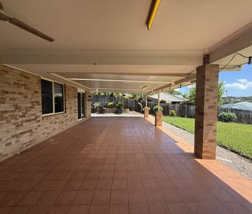 New to the market - Spacious Family Home in Bentley Park - Photo 6