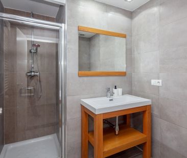 Avinguda del Port, Valencia, Valencian Community 46023 - Photo 4