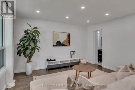 819 CAMERON STREET - Photo 2