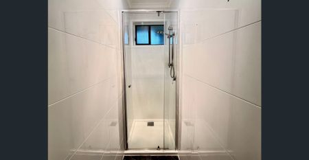 Comfortable Family Home in Cranbourne – Secure, Spacious & Conveniently Located - Photo 4