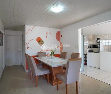 Casa com 3 quartos e 220m² para alugar em Parque Santa Fé, Porto Al... - Foto 5