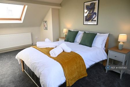 3 bedroom terraced house to rent - Photo 3