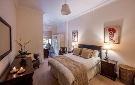 3 bedroom flat to rent - Photo 5