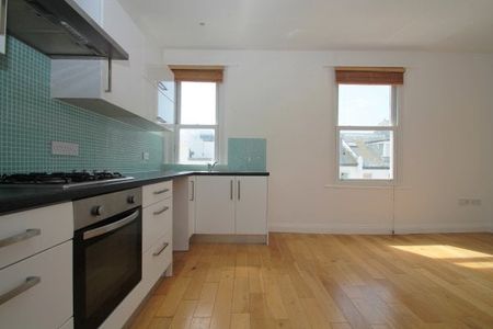 St Georges Terrace, Kemp Town, BN2 1JH 2 bedroom apartment to rent - Photo 3