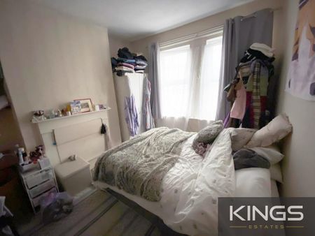 5 bedroom detached house to rent - Photo 3