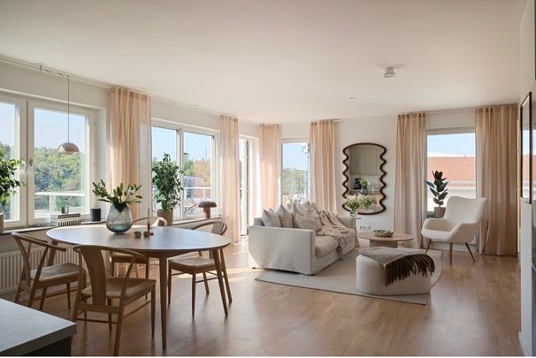 Södra vägen, Nacka - Photo 1