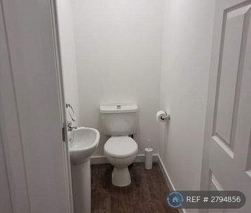 4 bedroom terraced house to rent - Photo 3