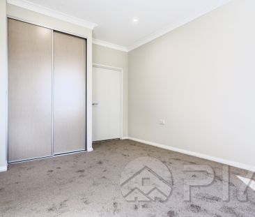 Large Two Bedroom Apartment with ample parking in Homebush - Photo 1