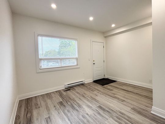 For Lease - 1646 Queen Street Unit# A, Toronto, Ontario - Photo 1