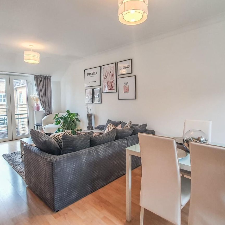 Pimlico Court, Pegs Lane, Hertford - Photo 1