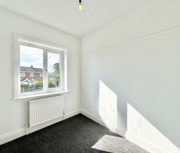 3 bedroom flat to rent - Photo 2