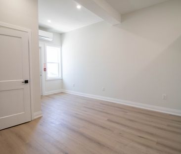 Newly Renovated 1 Bedroom unit in Welland - Photo 3