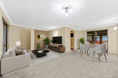 Powered double-bay shed & 3 bedroom family home - Photo 3