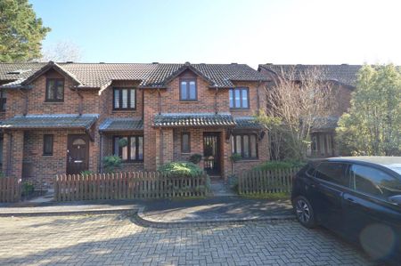 3 bedroom end of terrace house to rent - Photo 5