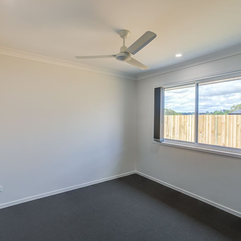 Brand New Family Home - Park Lane Estate! - Photo 1