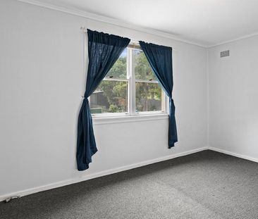 Spacious Family Home - Photo 2