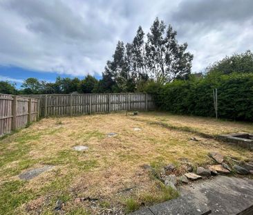 2 bedroom semi-detached house to rent - Photo 6